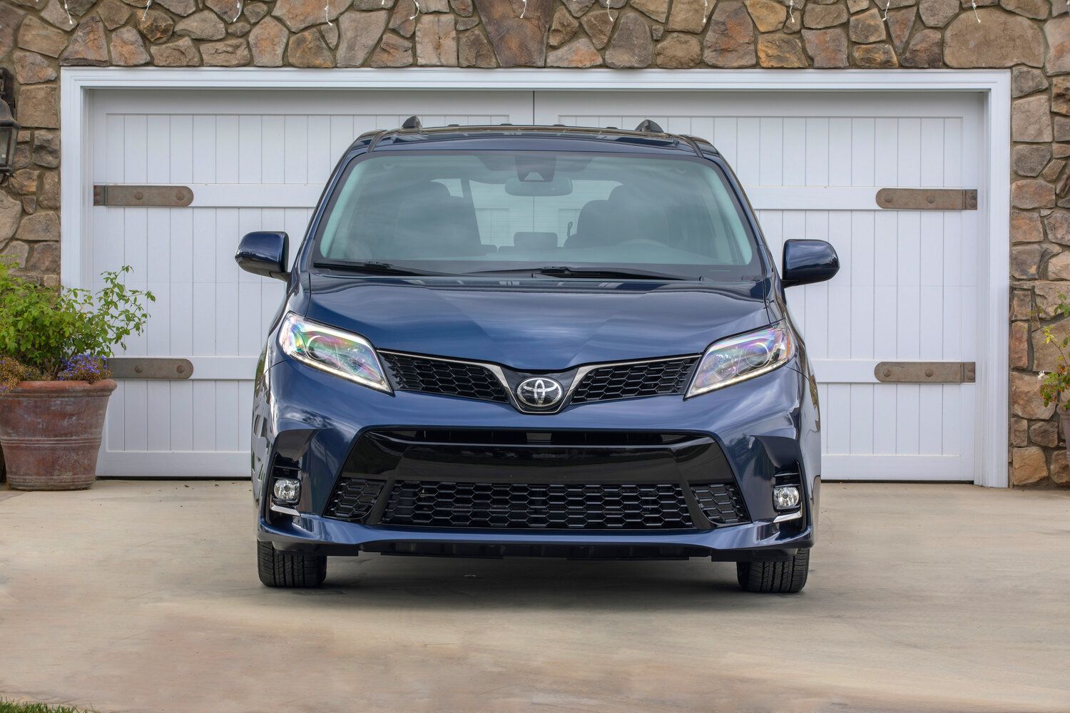 Toyota Sienna III Рестайлинг 2, 2020, фото 11