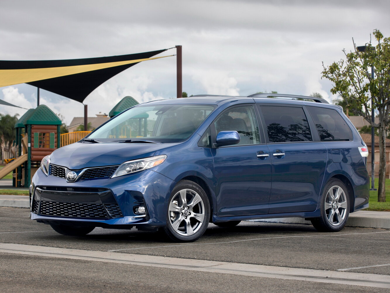 Toyota Sienna III Рестайлинг 2, 2020, фото 4