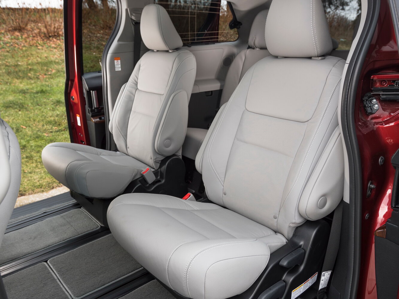 Toyota Sienna III Рестайлинг 2, 2020, фото 17