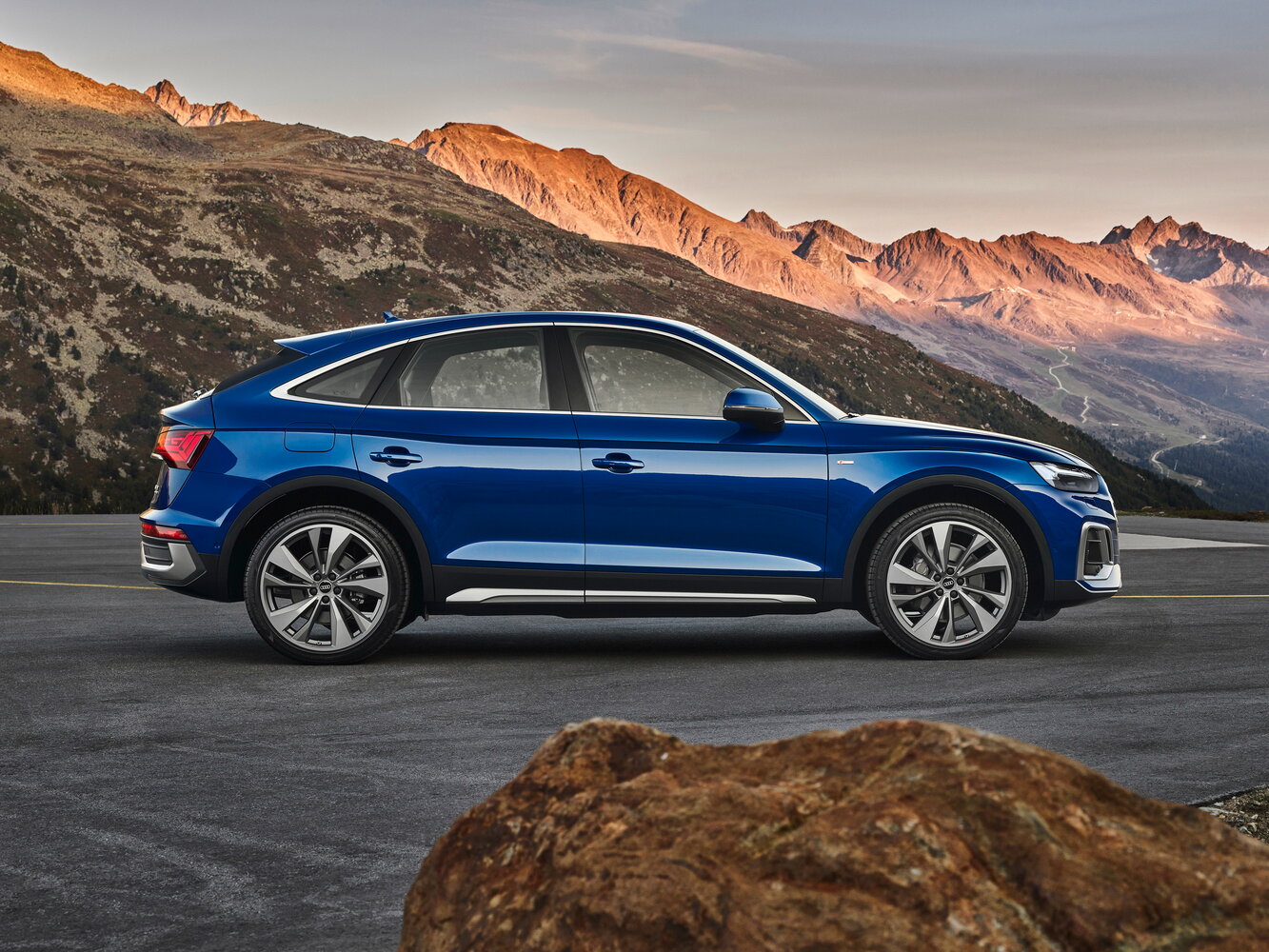 Audi Q5 Sportback I (FY), 2021, фото 4