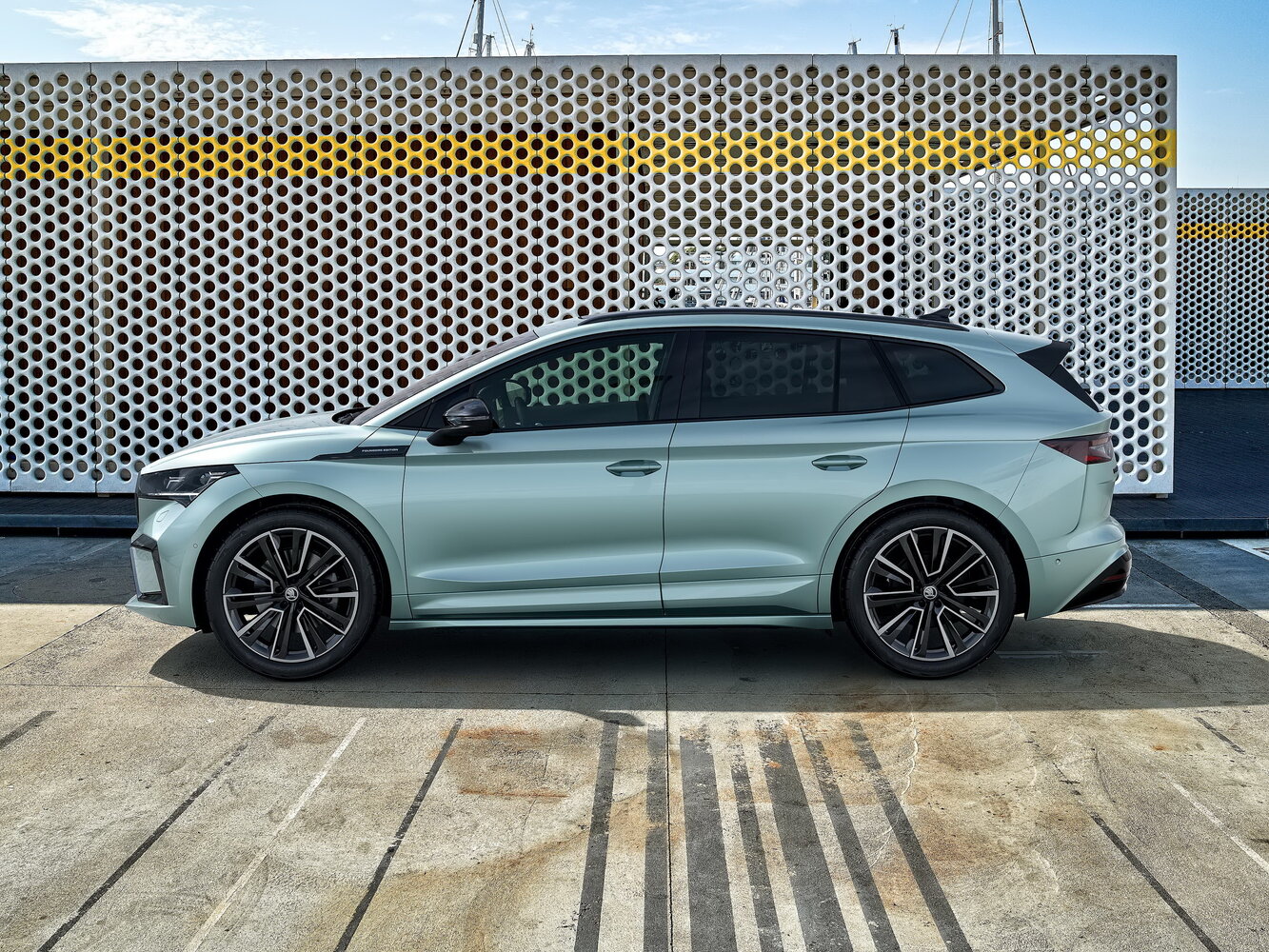 Skoda Enyaq I, 2023, фото 9