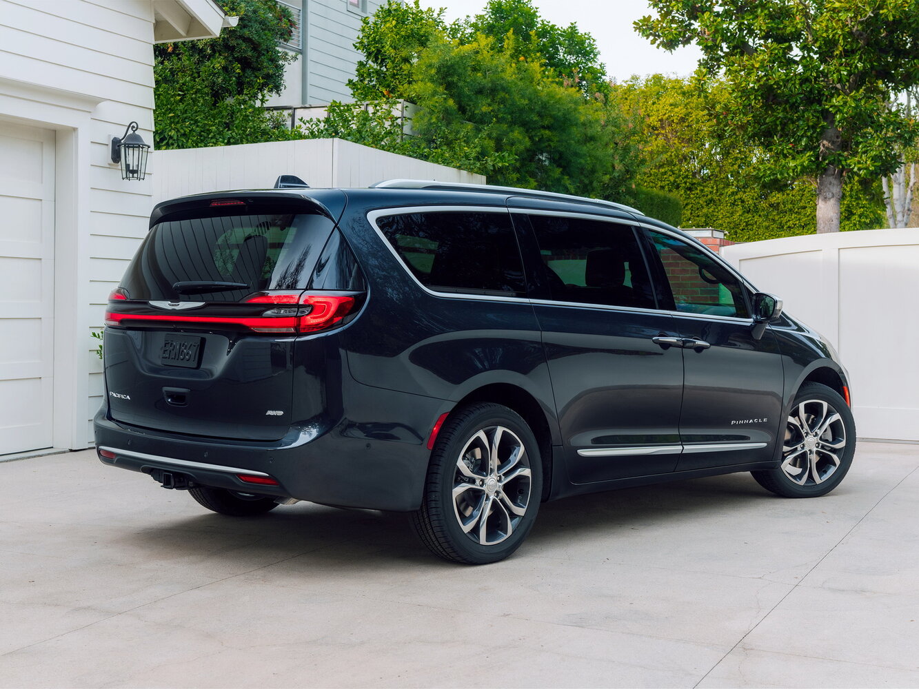 Chrysler Pacifica RU Рестайлинг, 2023, фото 10