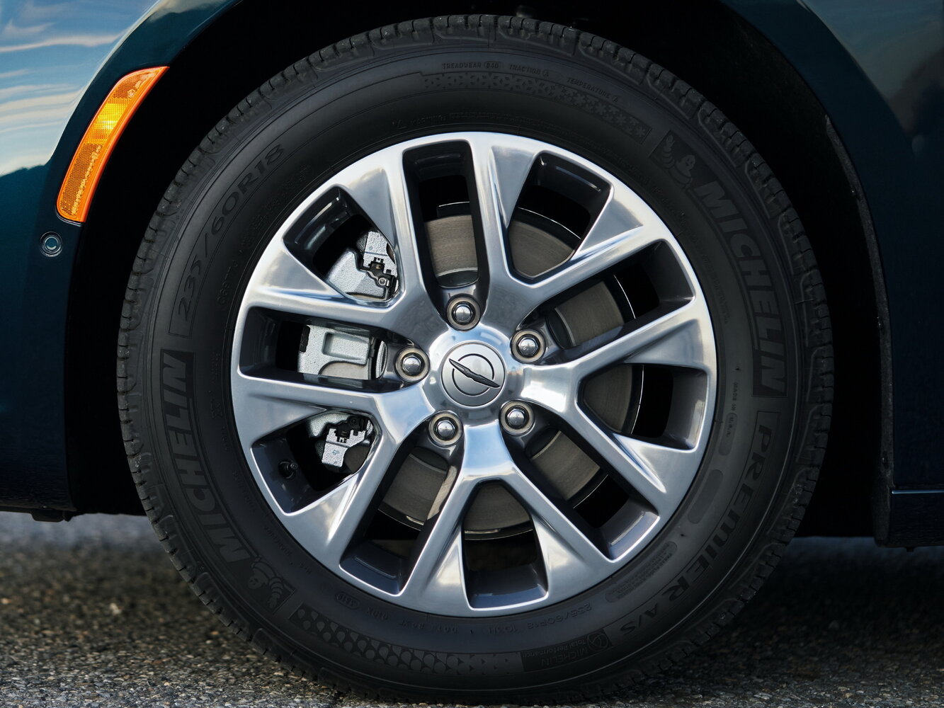 Chrysler Pacifica RU Рестайлинг, 2023, фото 3