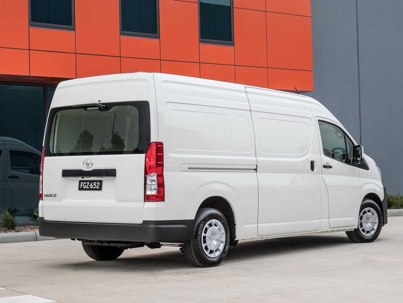 Toyota HiAce H300, 2020, фото 2