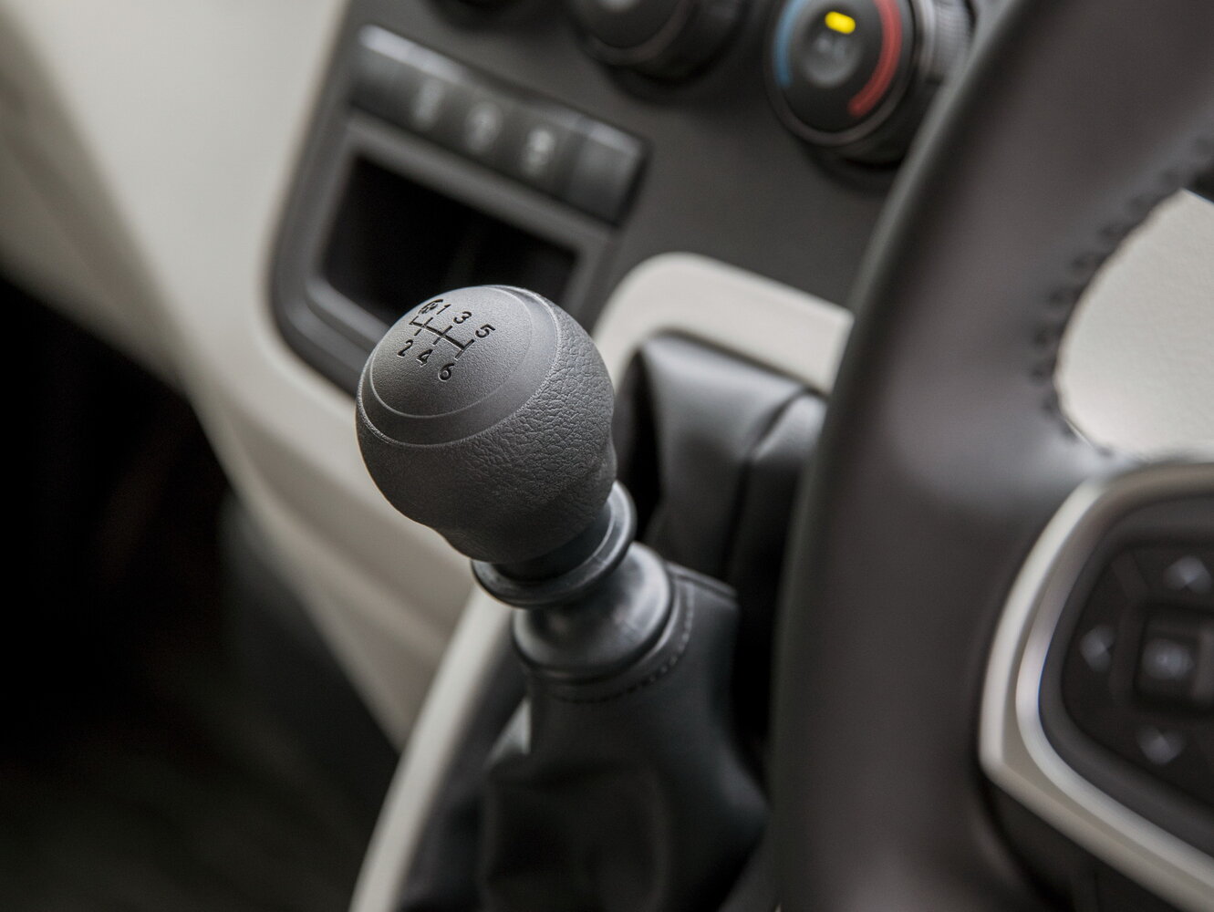 Toyota HiAce H300, 2020, фото 6