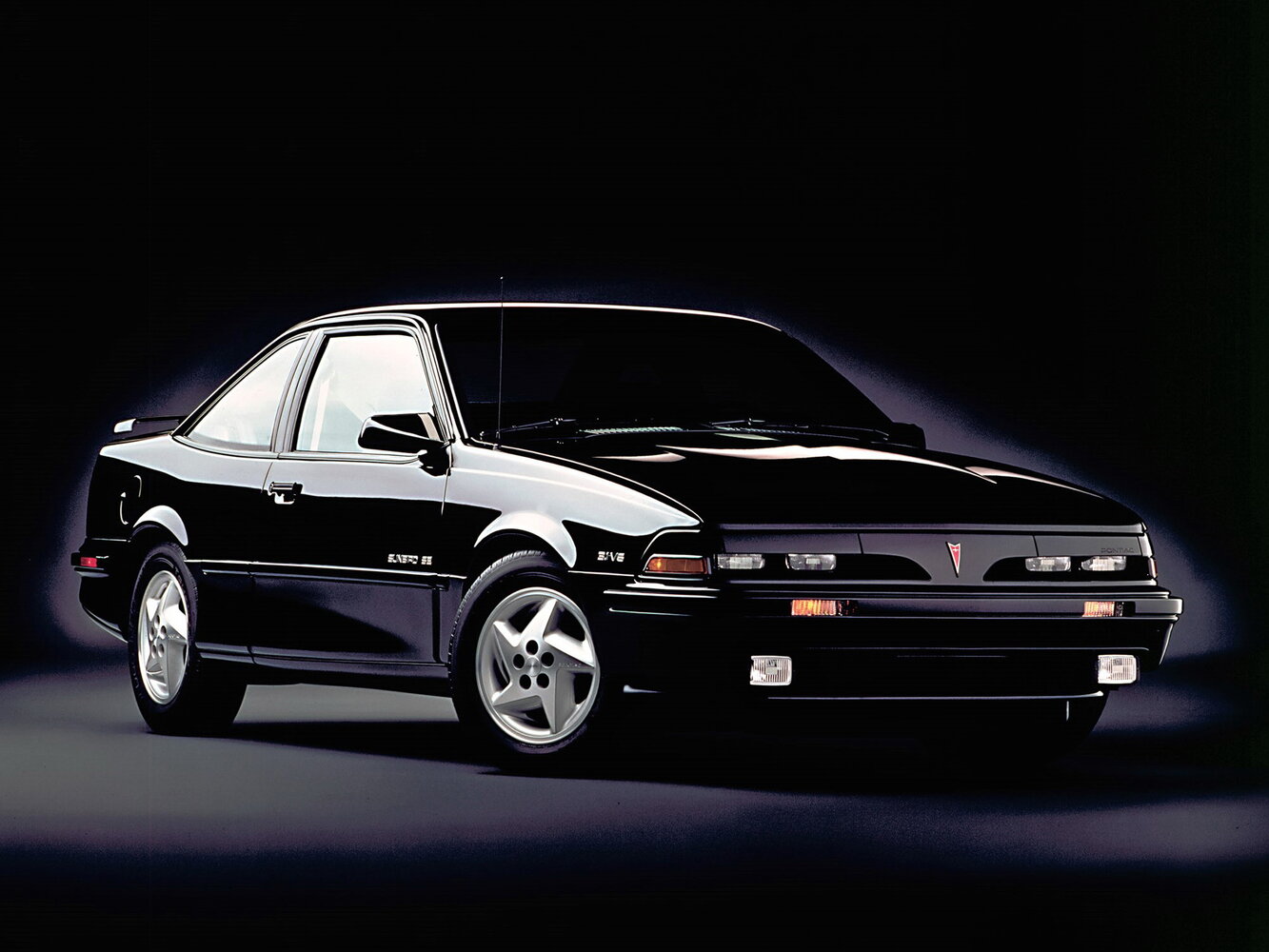 Pontiac Sunbird III, 1990, фото 2