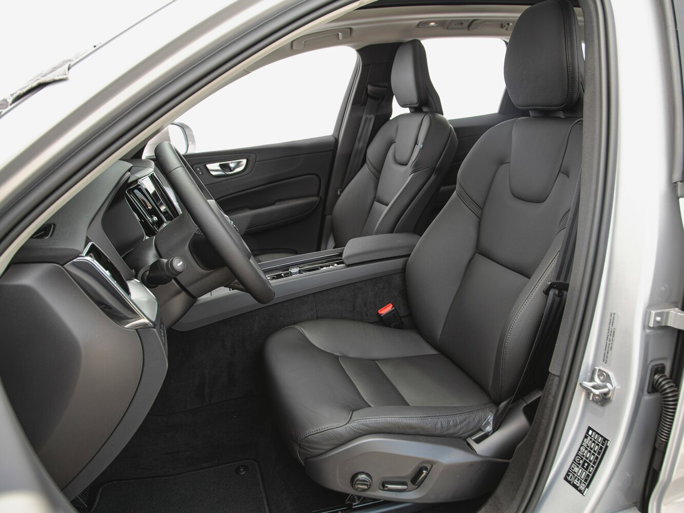 Volvo XC60 II Рестайлинг, 2022, фото 13