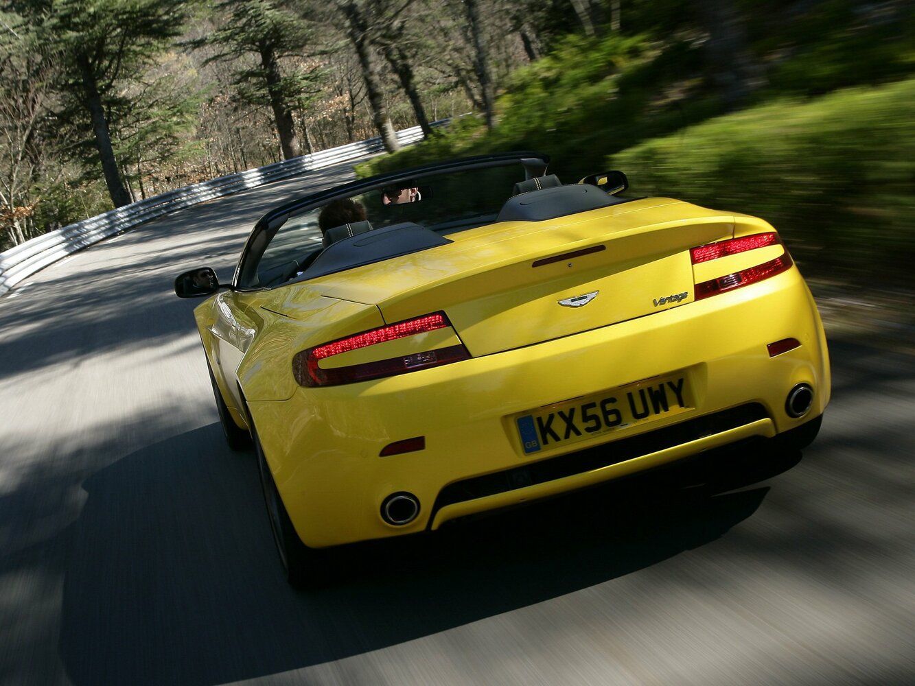 Aston Martin V8 Vantage III, 2005, фото 2