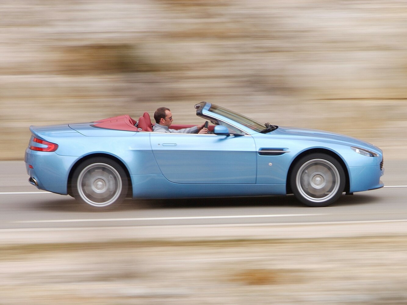 Aston Martin V8 Vantage III, 2005, фото 4