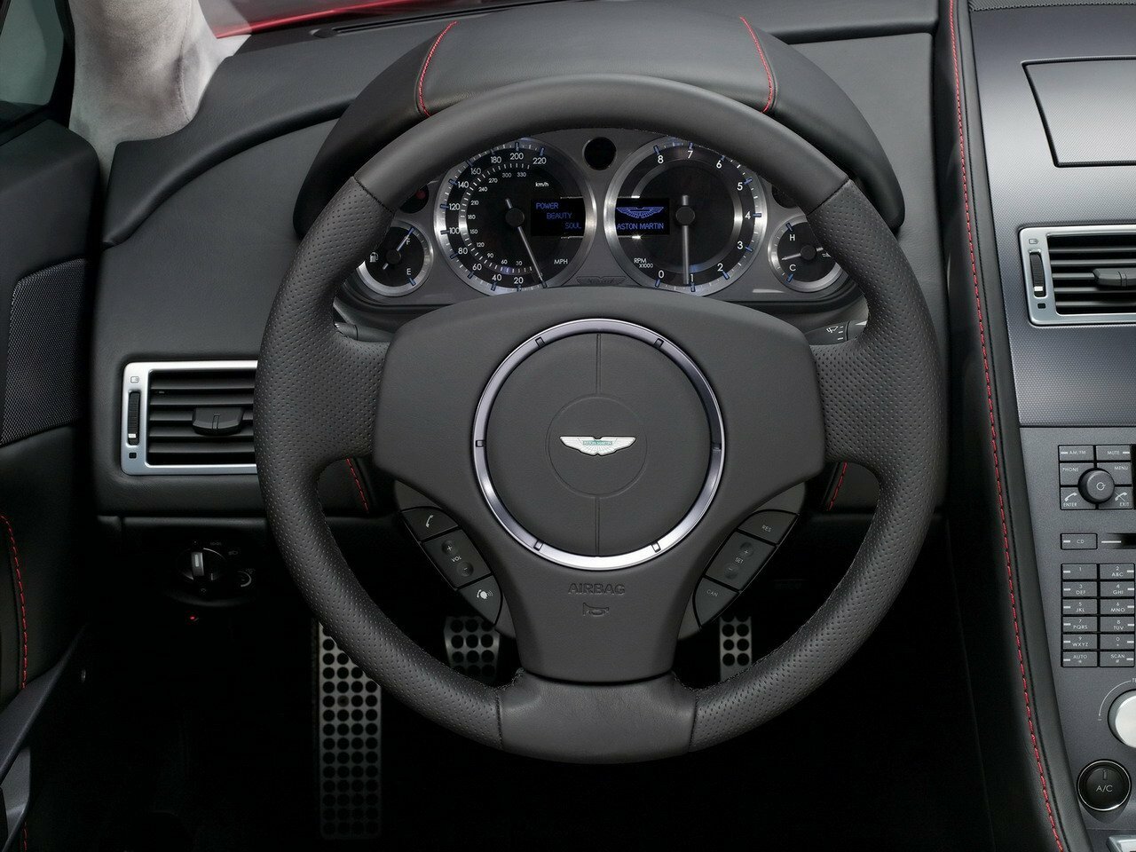 Aston Martin V8 Vantage III, 2005, фото 3