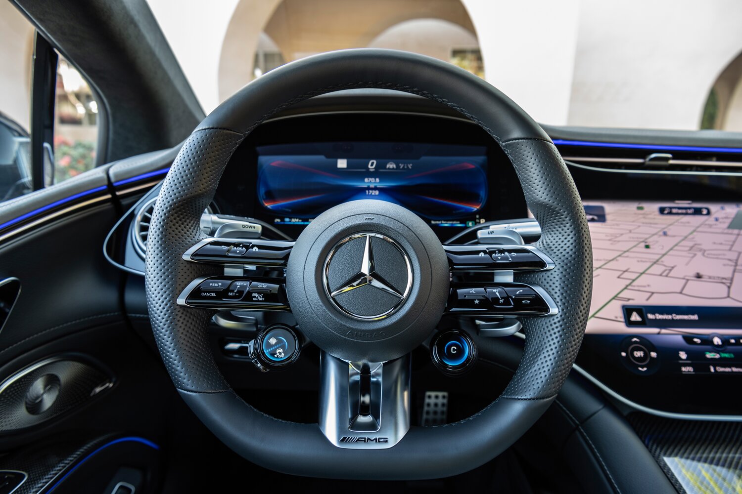 Mercedes-Benz EQS AMG, 2026, фото 10