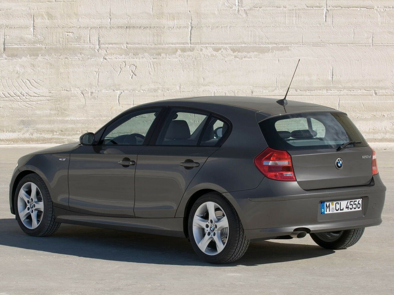 BMW 1 series I (E81/E82/E87/E88) Рестайлинг, 2010, фото 10