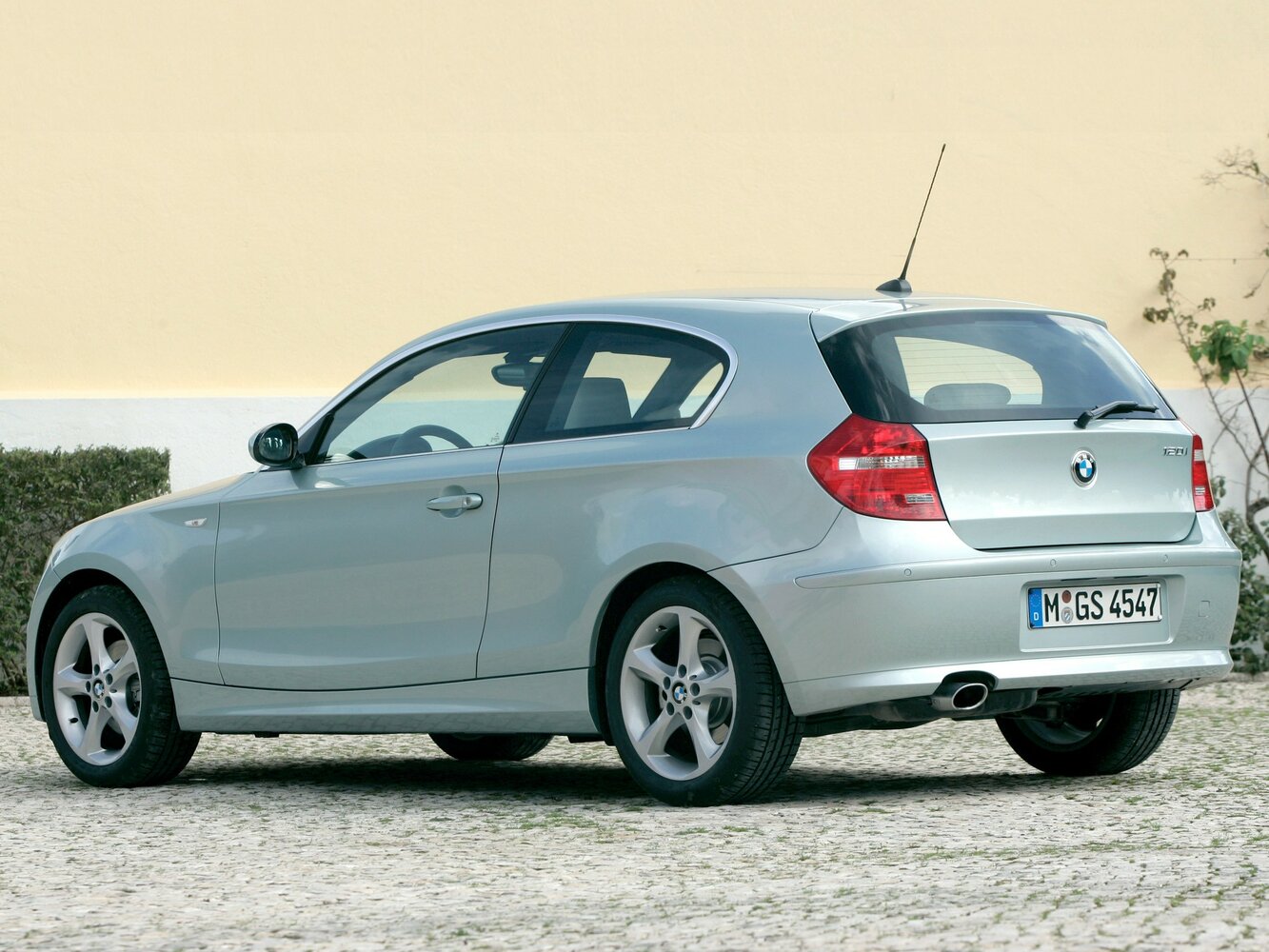 BMW 1 series I (E81/E82/E87/E88) Рестайлинг, 2011, фото 9