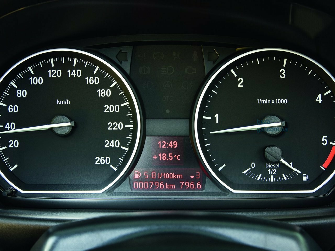 BMW 1 series I (E81/E82/E87/E88) Рестайлинг, 2011, фото 15