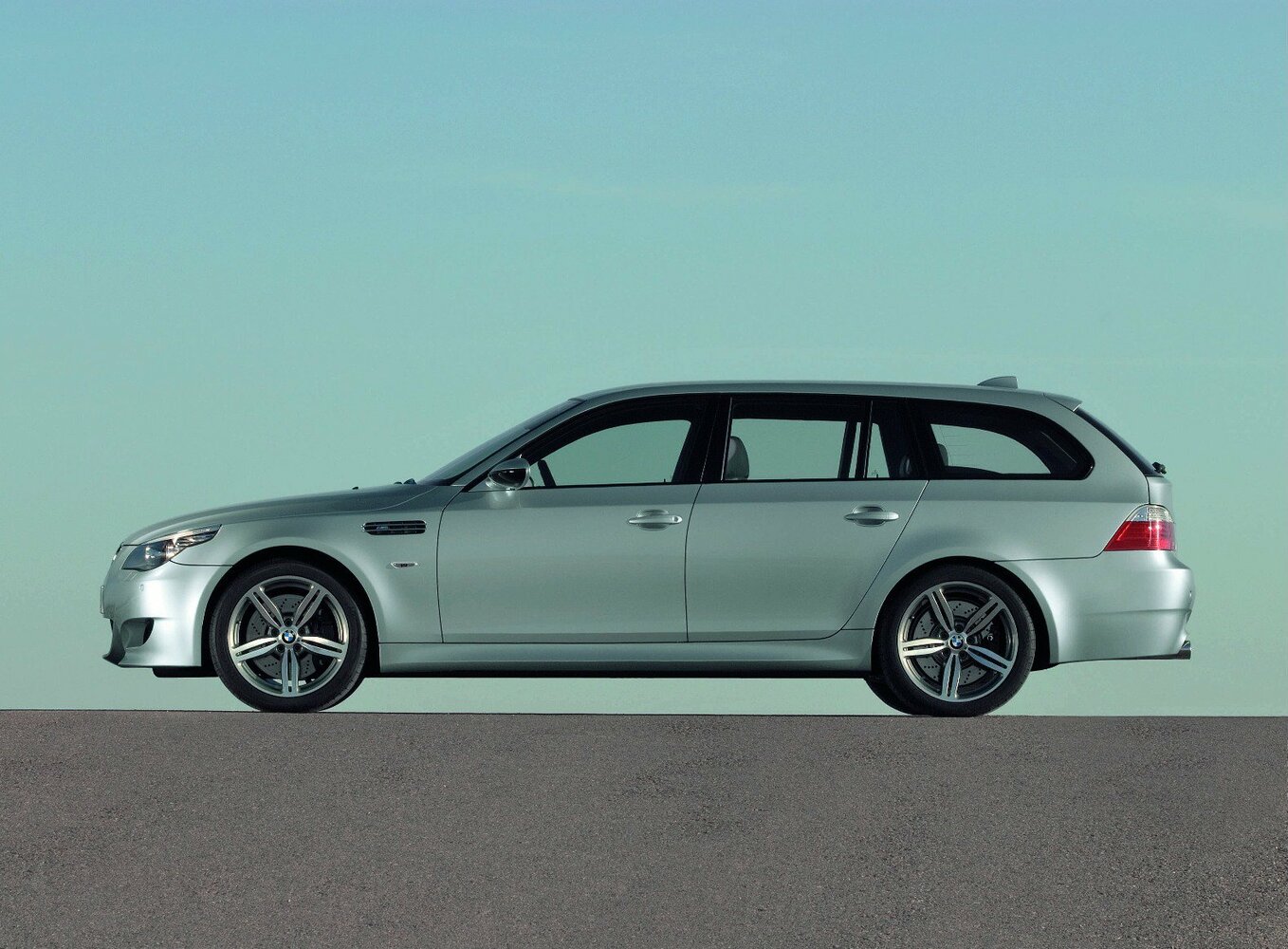 BMW M5 IV (E60/E61), 2005, фото 6