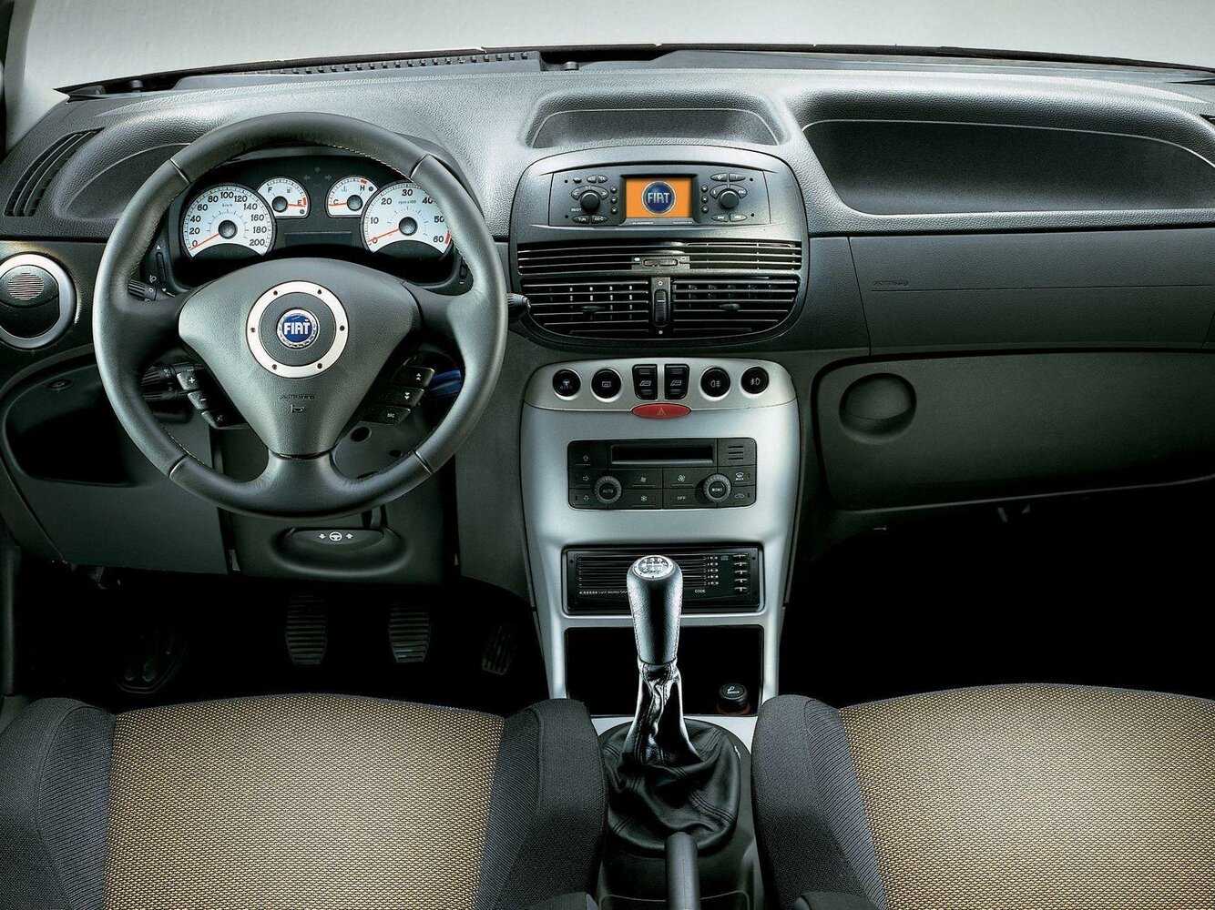 Fiat Punto II Рестайлинг, 2005, фото 5