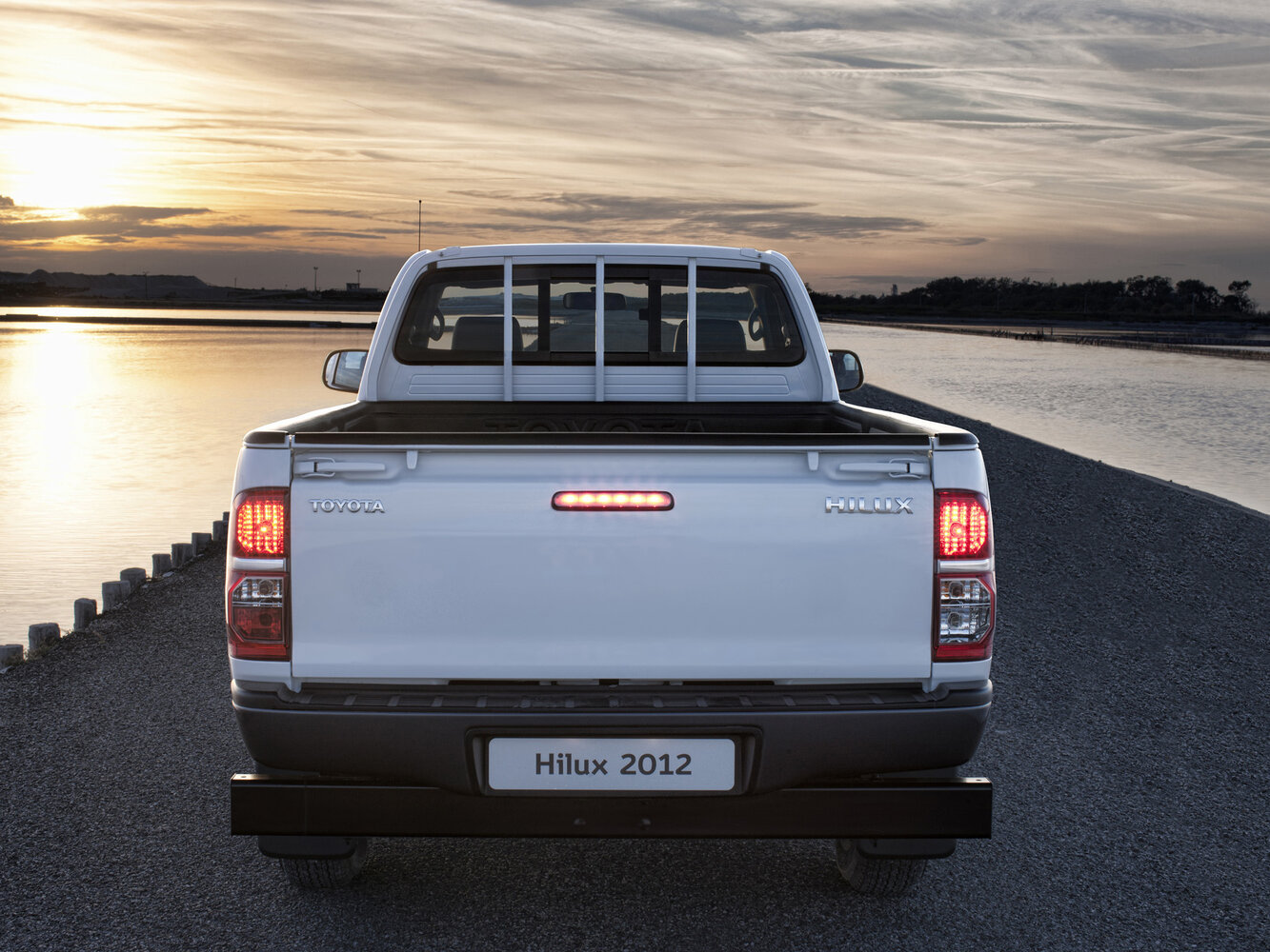 Toyota Hilux VII Рестайлинг, 2014, фото 2