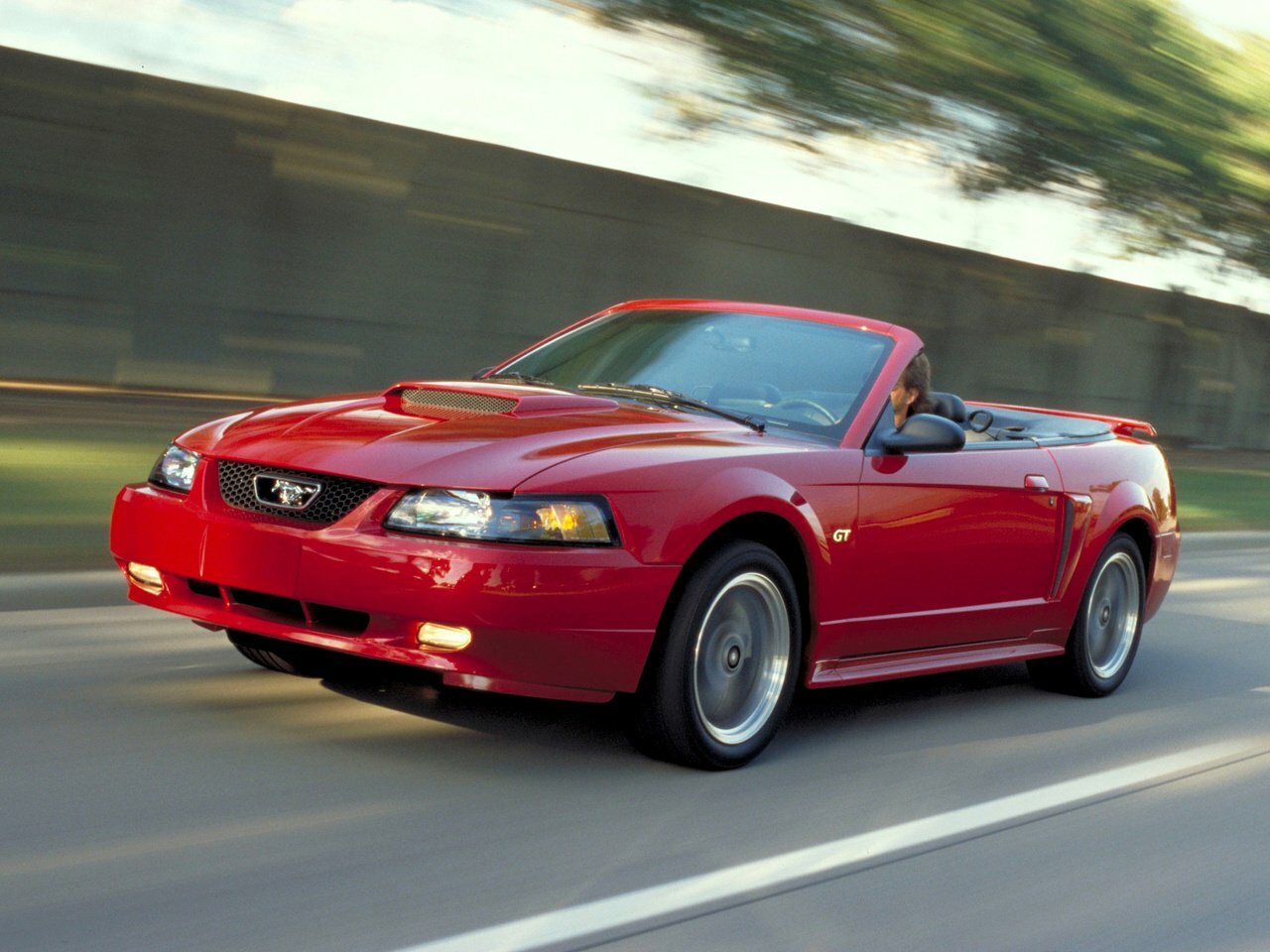 Ford Mustang IV Рестайлинг, 2000, фото 6