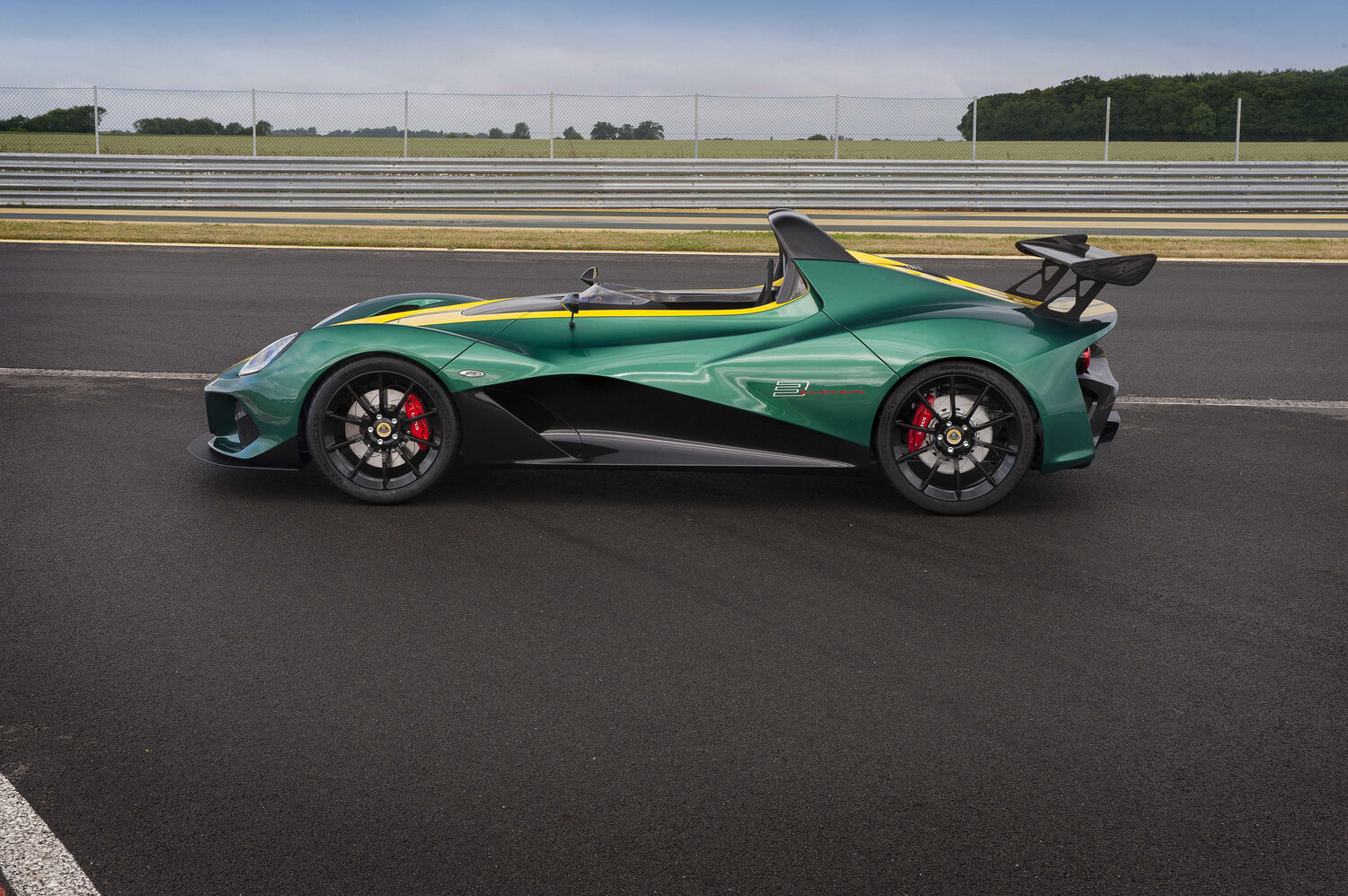 Lotus 3-Eleven, 2017, фото 10