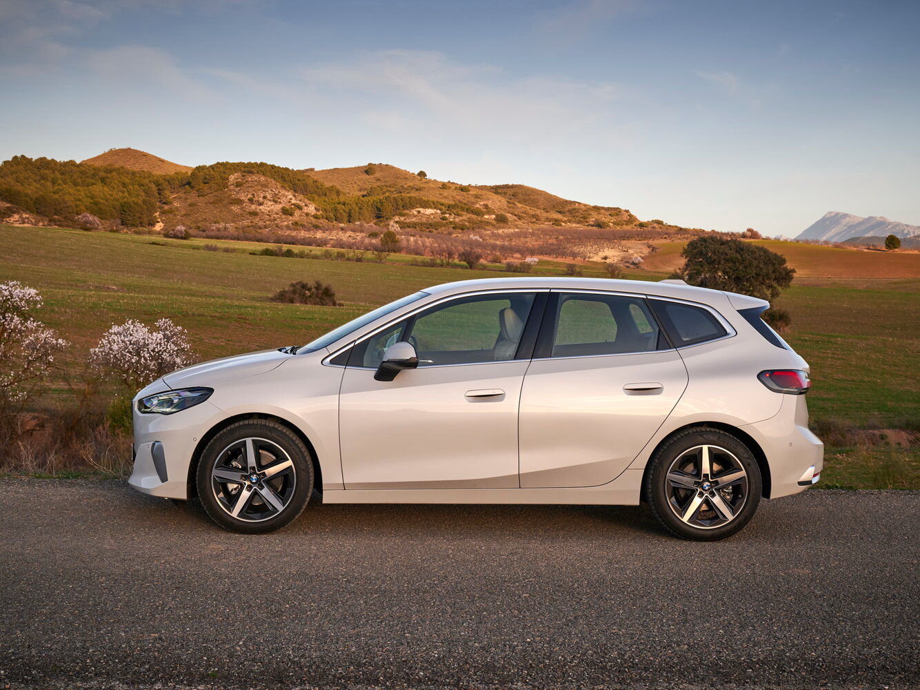 BMW 2 series Active Tourer U06, 2026, фото 2