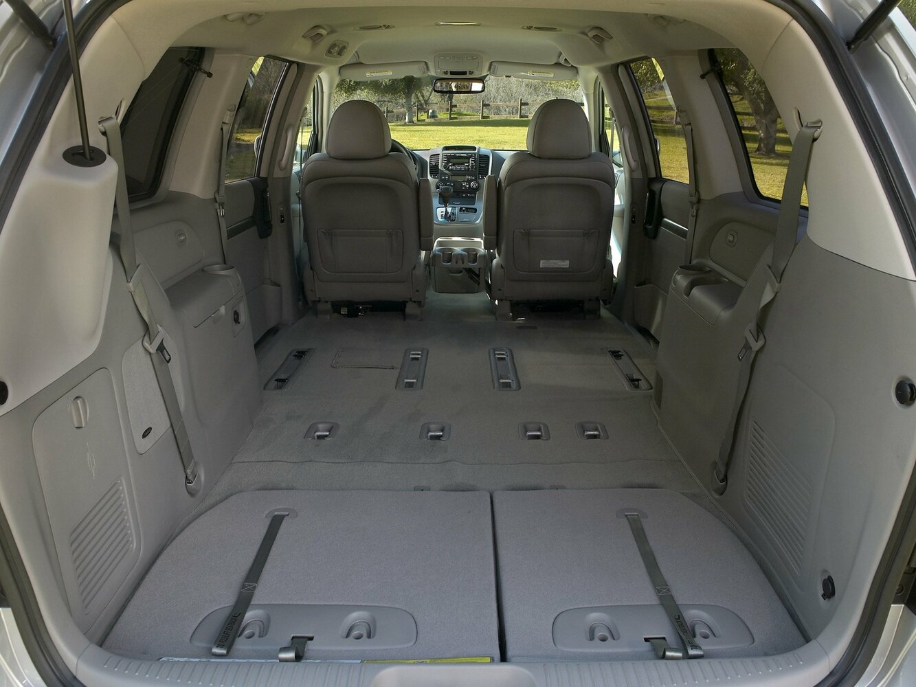 Hyundai Entourage, 2009, фото 8