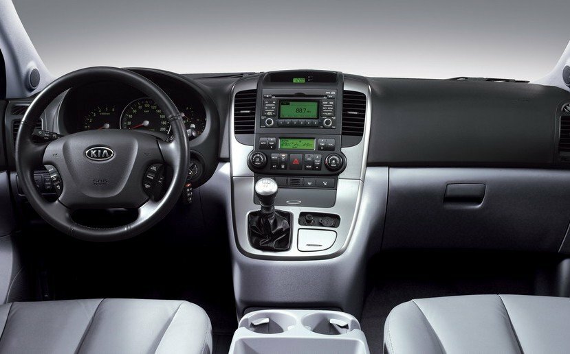 Kia Carnival II, 2012, фото 11