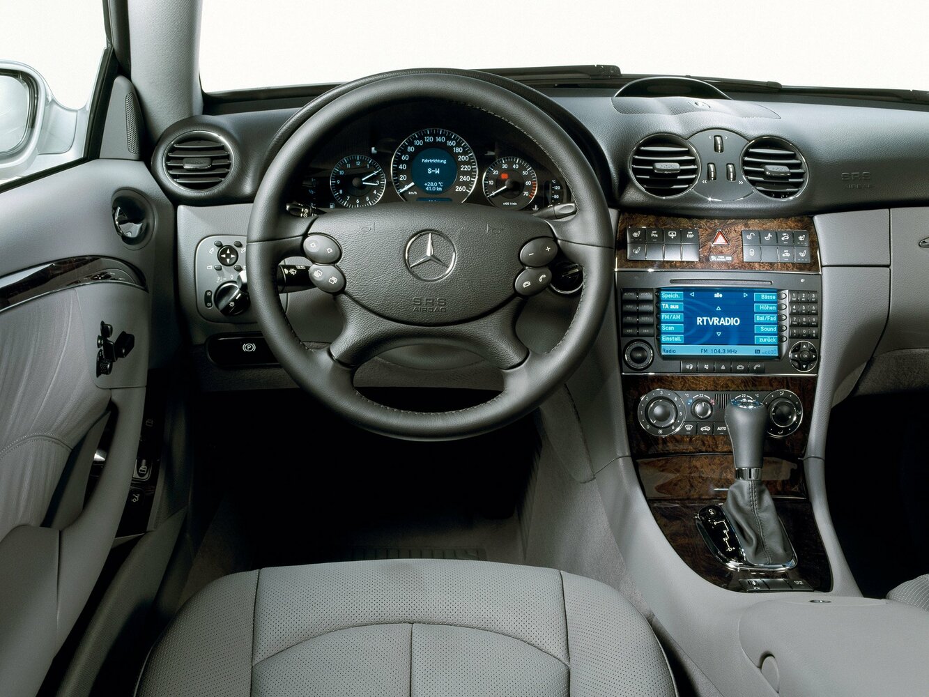 Mercedes-Benz CLK-Класс II (W209) Рестайлинг, 2005, фото 6