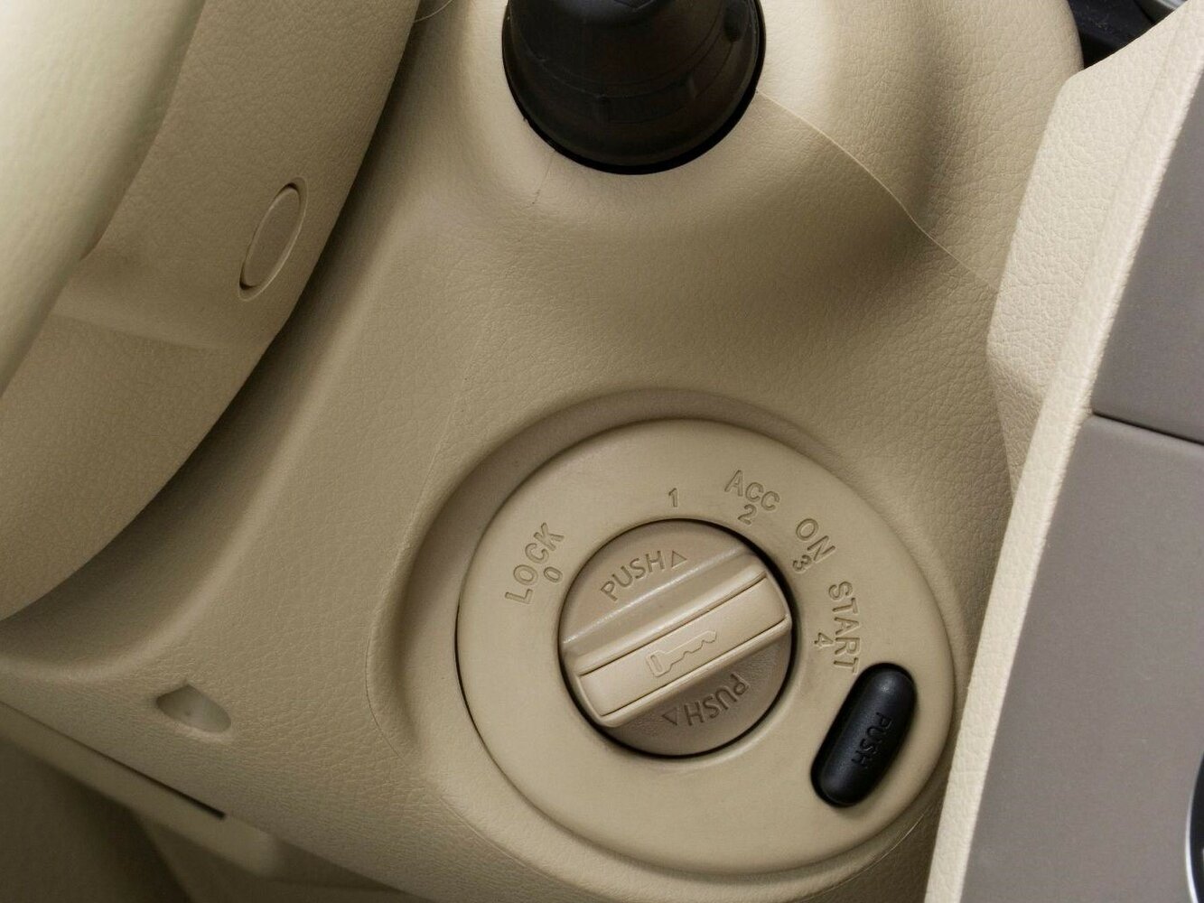 Nissan Tiida I Рестайлинг, 2010, фото 15