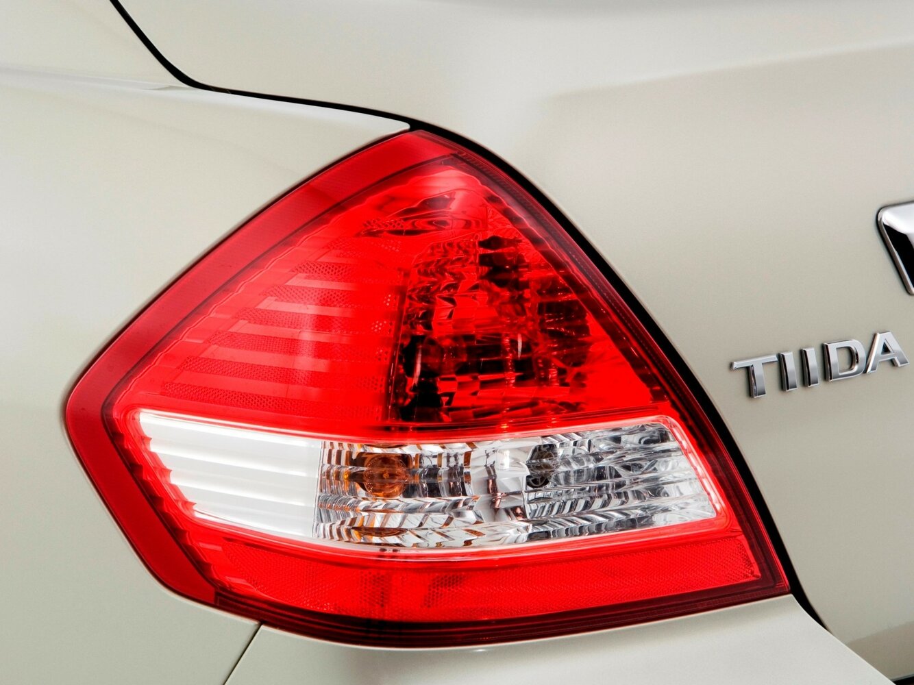 Nissan Tiida I Рестайлинг, 2010, фото 6