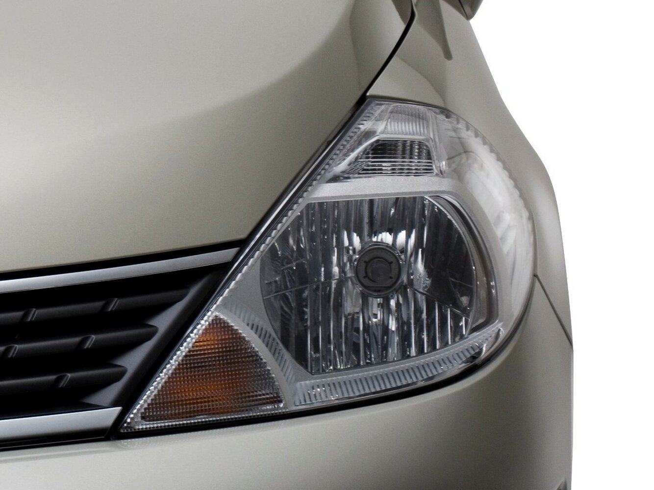 Nissan Tiida I Рестайлинг, 2010, фото 14