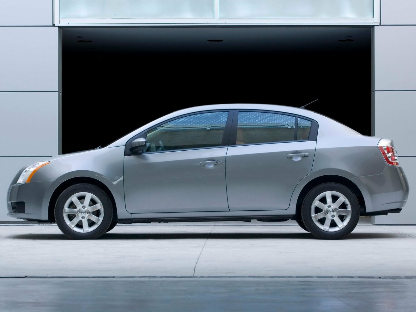 Nissan Sentra VI (B16), 2006, фото 2