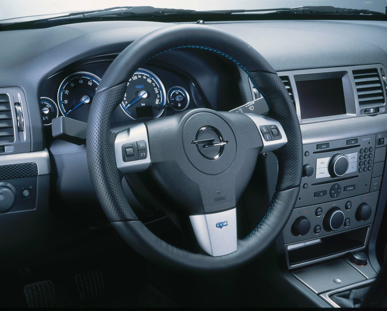 Opel Vectra OPC C Рестайлинг, 2005, фото 7