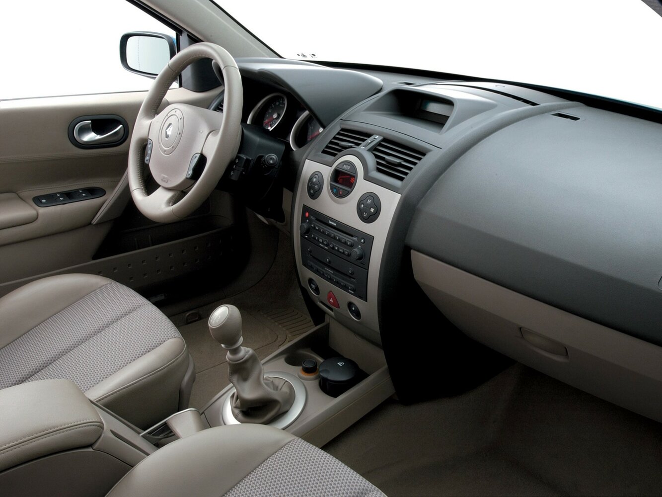 Renault Megane II Рестайлинг, 2006, фото 4