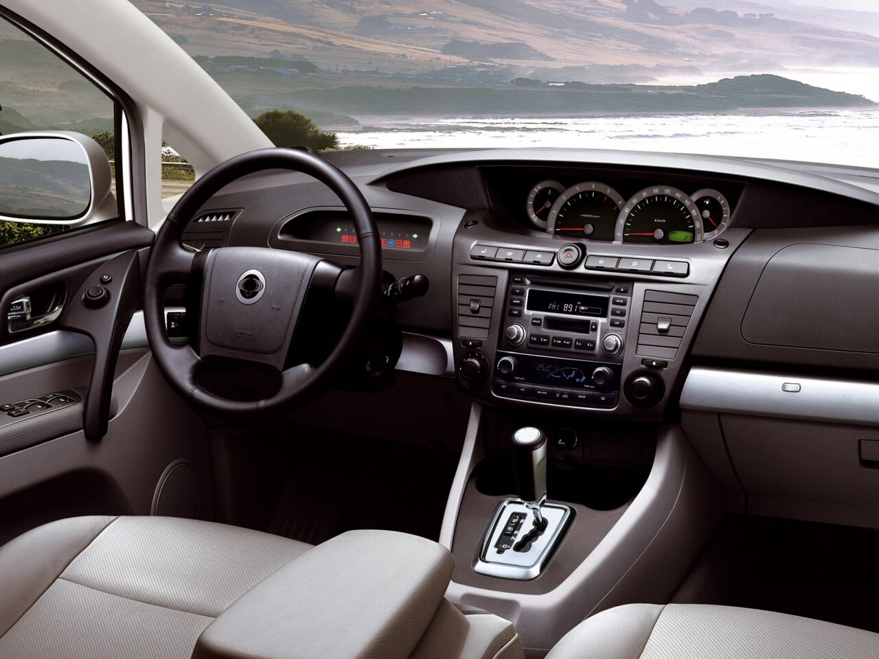 SsangYong Rodius I Рестайлинг, 2009, фото 2