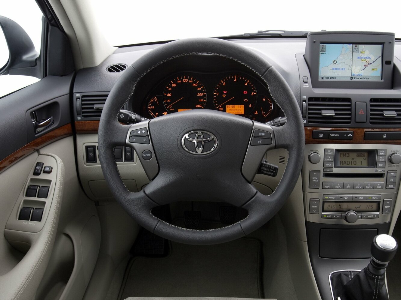 Toyota Avensis II Рестайлинг, 2009, фото 4