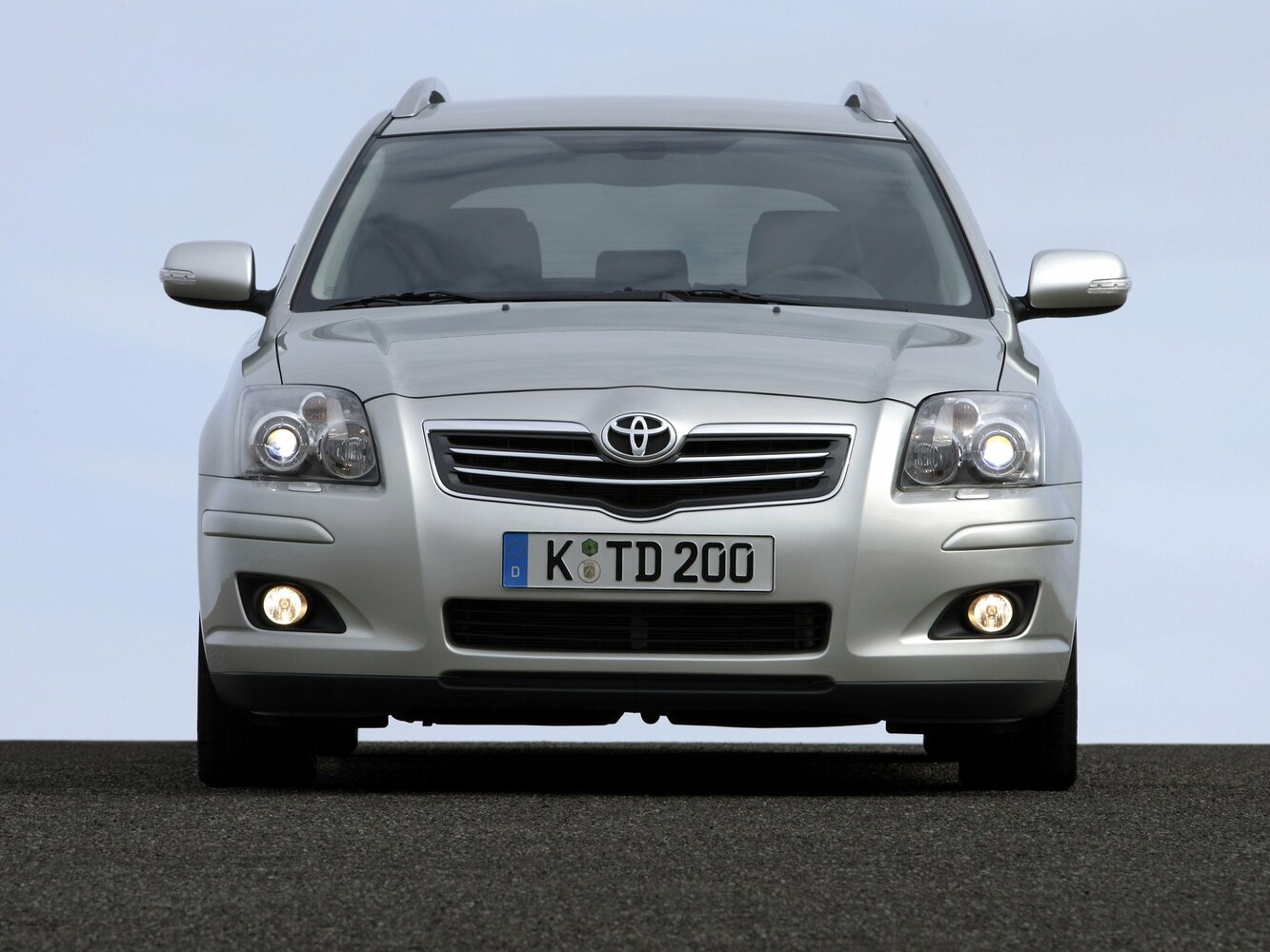 Toyota Avensis II Рестайлинг, 2009, фото 3