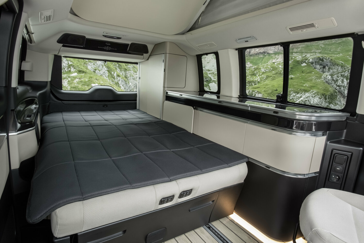 Mercedes-Benz Marco Polo III (W447), 2018, фото 12