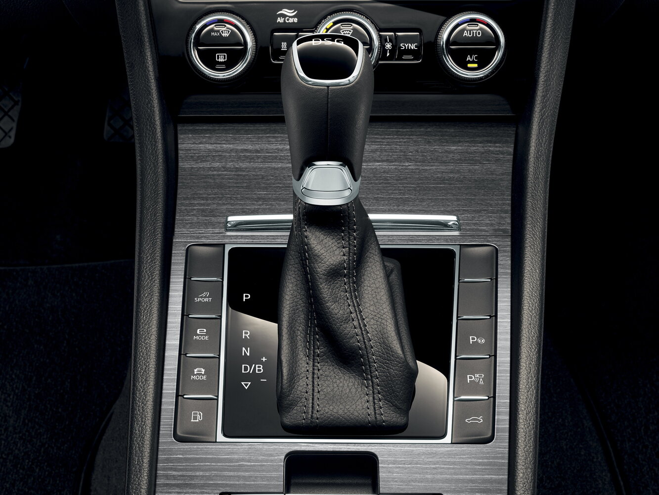 Skoda Superb III Рестайлинг, 2025, фото 5