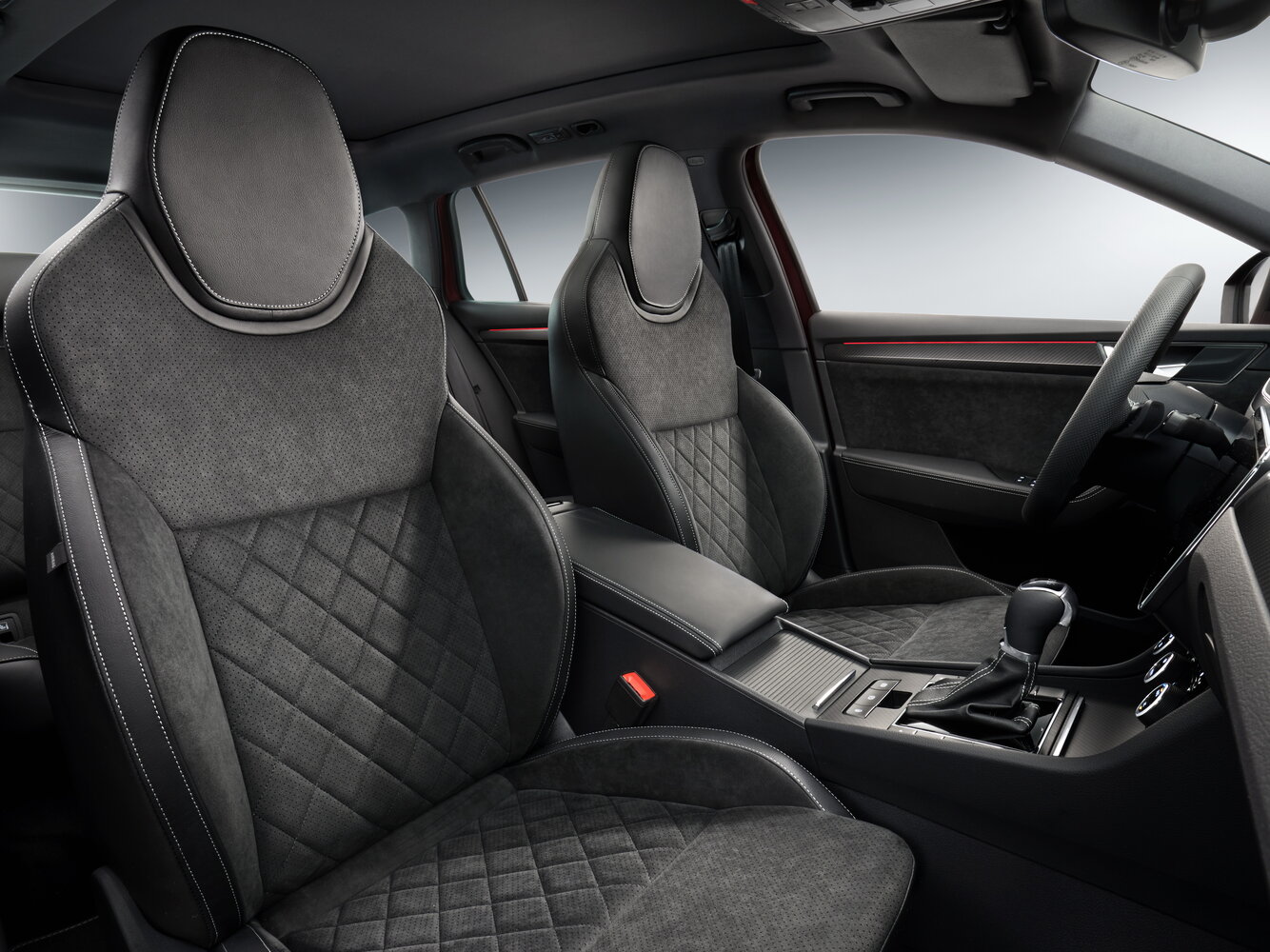 Skoda Superb III Рестайлинг, 2025, фото 1