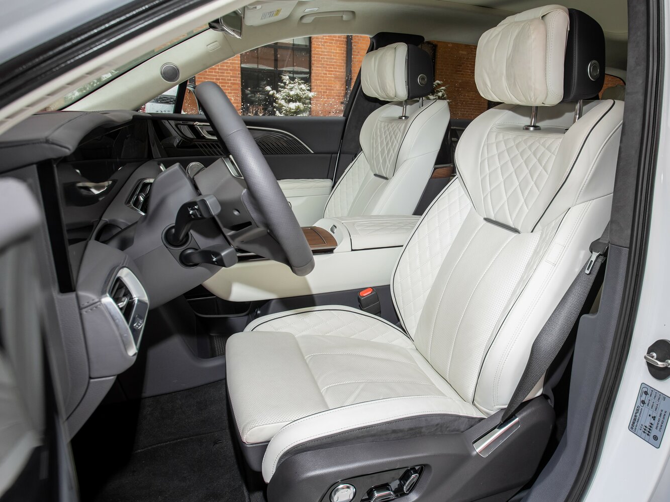 Hongqi E-HS9, 2025, фото 13