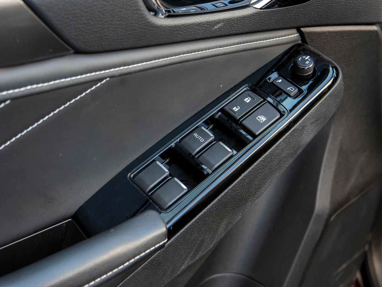 Isuzu MU-X II, 2023, фото 25
