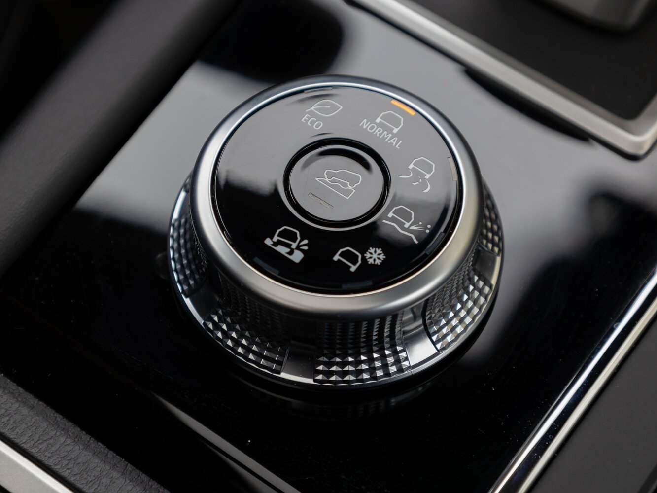 Mitsubishi Outlander IV, 2024, фото 32