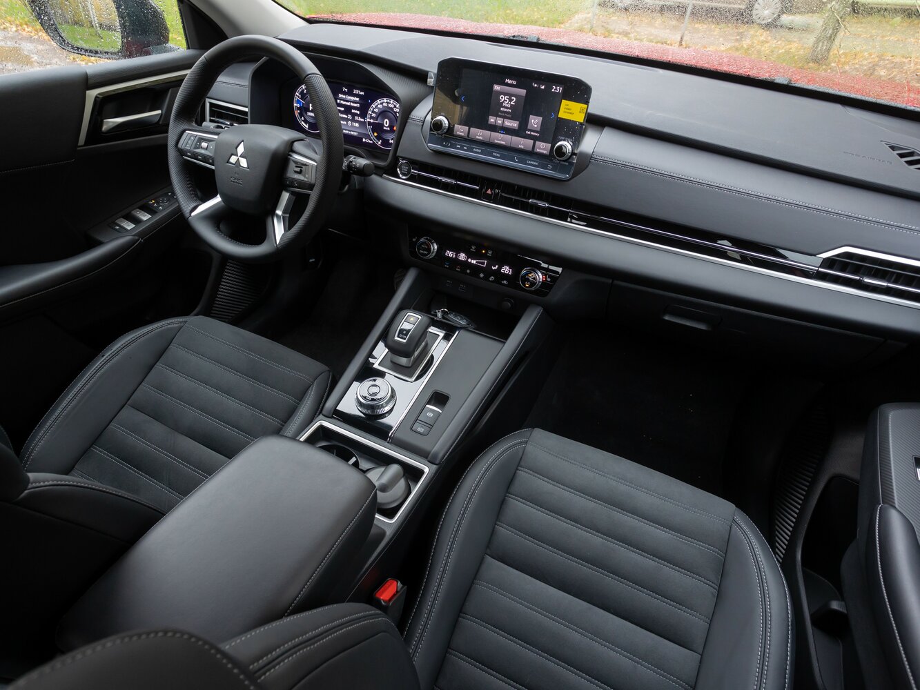 Mitsubishi Outlander IV, 2024, фото 17