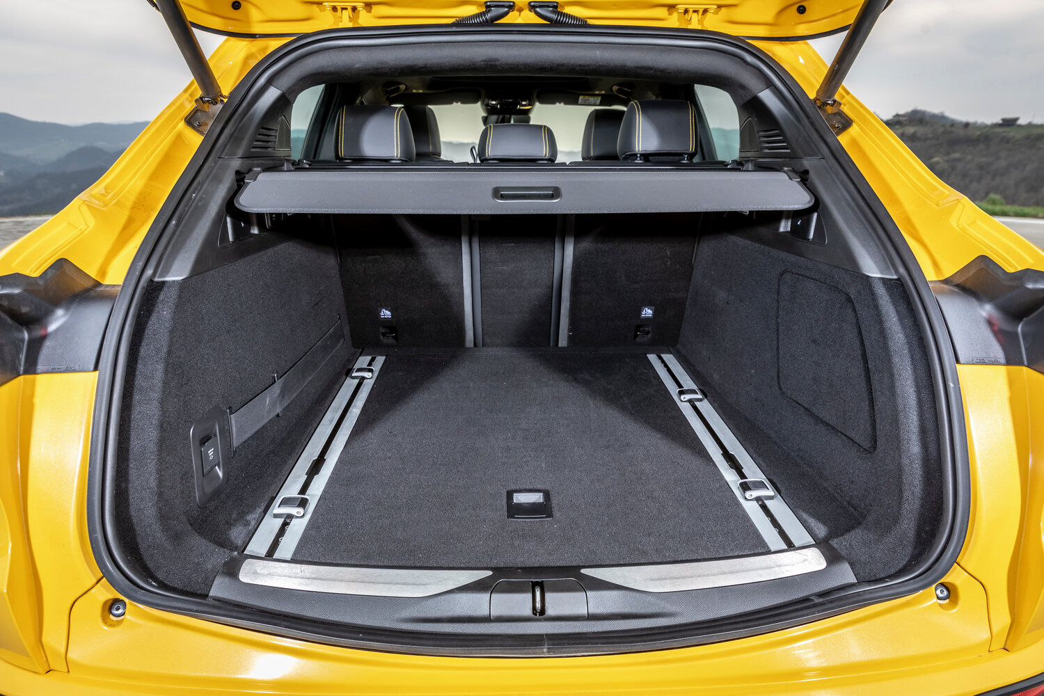 Maserati Grecale, 2022, фото 9