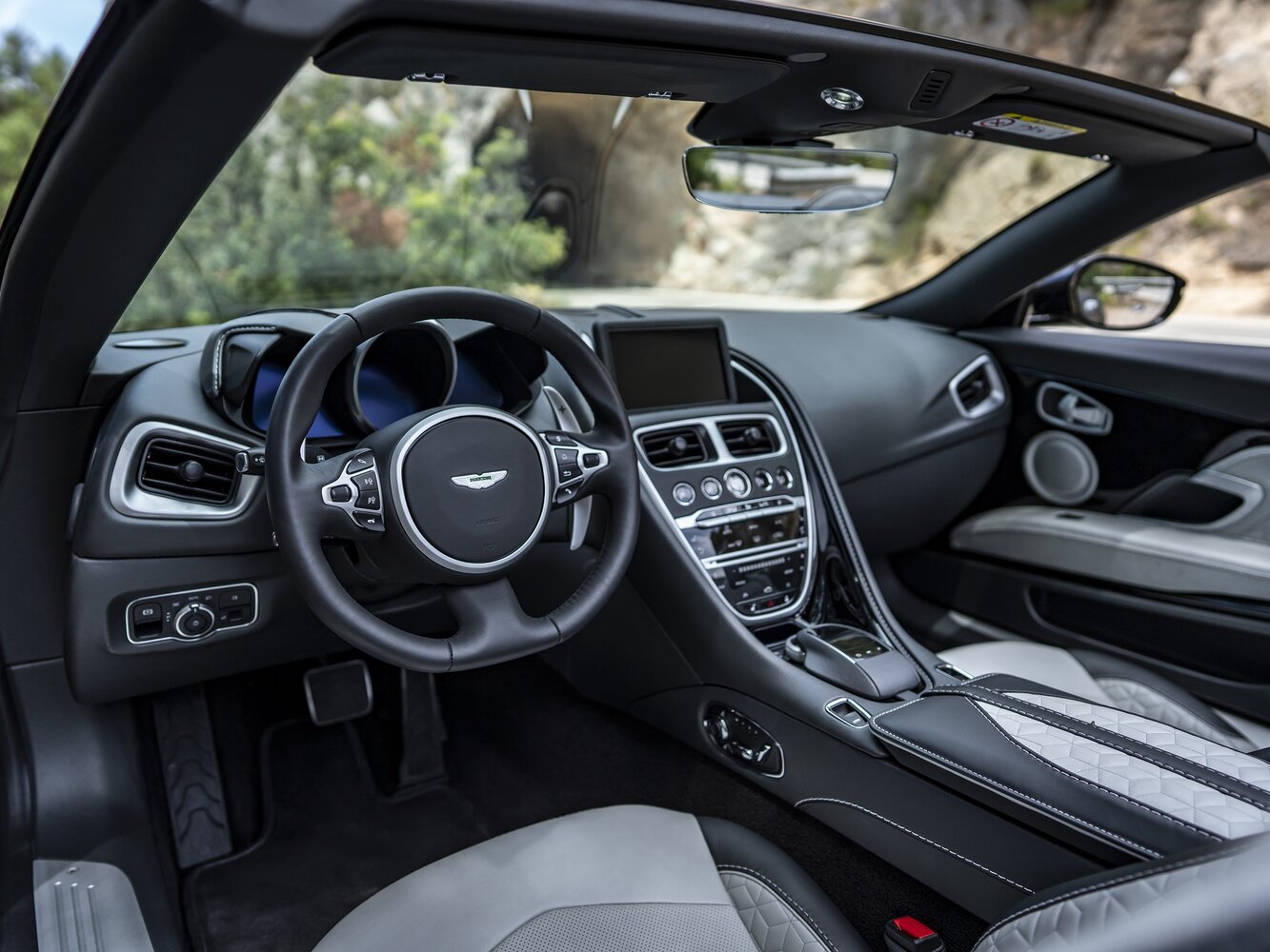 Aston Martin DBS III, 2024, фото 9