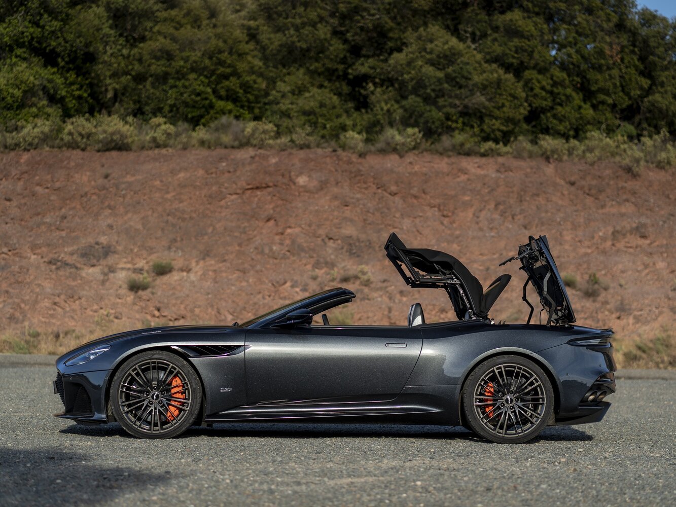 Aston Martin DBS III, 2024, фото 12