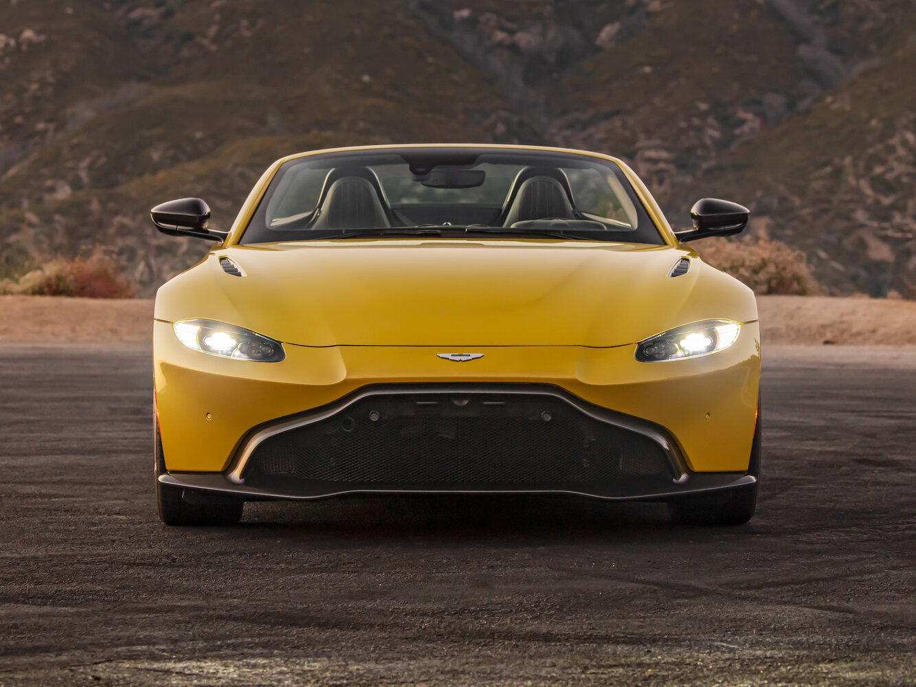 Aston Martin V8 Vantage IV, 2017, фото 10