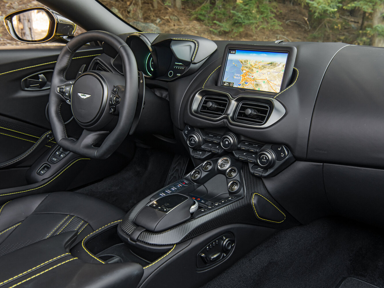 Aston Martin V8 Vantage IV, 2017, фото 3