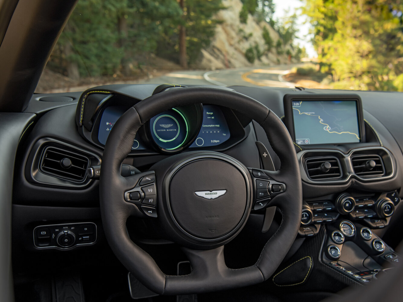 Aston Martin V8 Vantage IV, 2017, фото 4