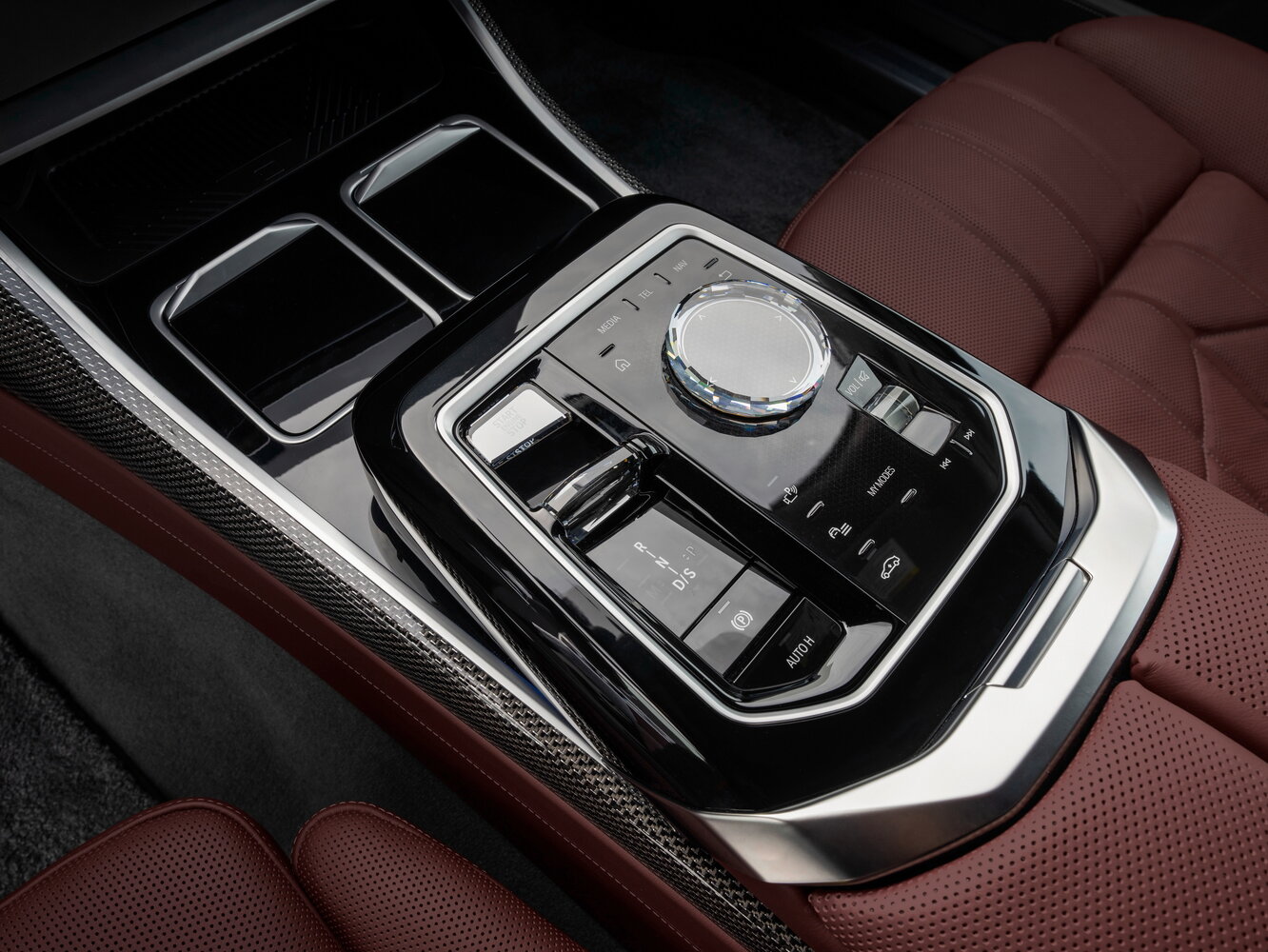 BMW 7 series VII (G70), 2025, фото 8